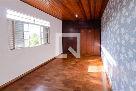 Quarto 1 de casa para alugar com 3 quartos, 125m² em Carlos Prates, Belo Horizonte