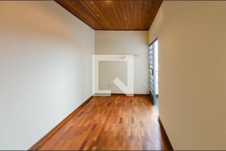 Quarto 1 de casa para alugar com 6 quartos, 360m² em Carlos Prates, Belo Horizonte