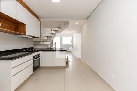 Cozinha de casa para alugar com 2 quartos, 84m² em Chácara Santo Antônio (zona Sul), São Paulo