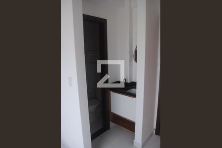 Banheiro de kitnet/studio para alugar com 1 quarto, 18m² em Armação, Salvador