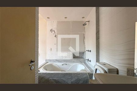 Apartamento à venda com 2 quartos, 63m² em Campo Belo, São Paulo