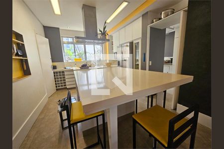 Apartamento à venda com 3 quartos, 180m² em Bela Vista, São Paulo