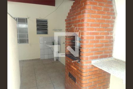 Casa à venda com 3 quartos, 185m² em Vila Paulo Silas, São Paulo