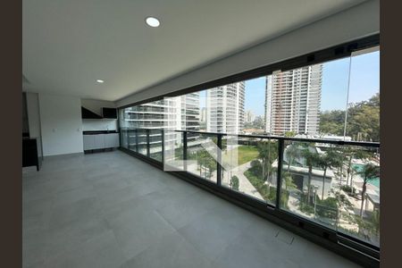 Apartamento à venda com 3 quartos, 142m² em Vila Cordeiro, São Paulo