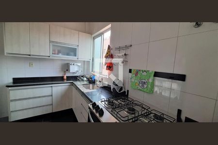 Apartamento à venda com 4 quartos, 172m² em Jaraguá, Belo Horizonte