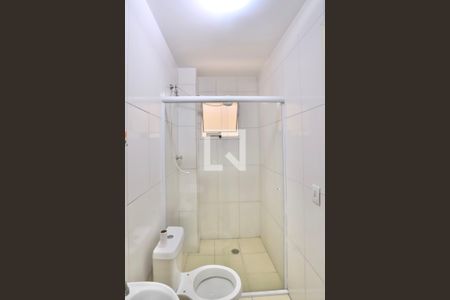 Banheiro de apartamento para alugar com 1 quarto, 22m² em Vila Prudente, São Paulo