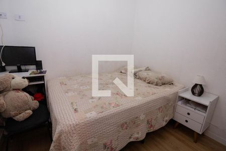 Quarto 2 de apartamento para alugar com 2 quartos, 38m² em Vila Araguaia, São Paulo