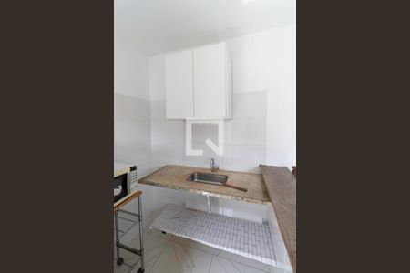 Cozinha de kitnet/studio para alugar com 1 quarto, 16m² em Santa Monica, Belo Horizonte