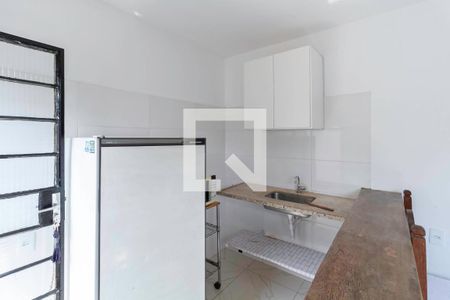 Cozinha de kitnet/studio para alugar com 1 quarto, 16m² em Santa Monica, Belo Horizonte