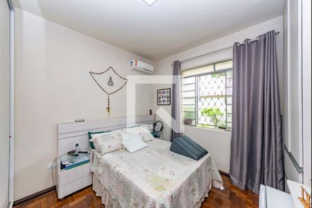 Quarto 1 de casa à venda com 3 quartos, 210m² em Barreiro, Belo Horizonte