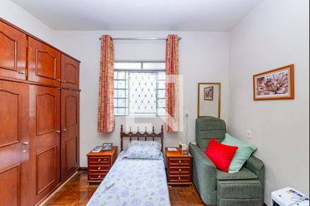 Quarto 2 de casa para alugar com 3 quartos, 210m² em Barreiro, Belo Horizonte