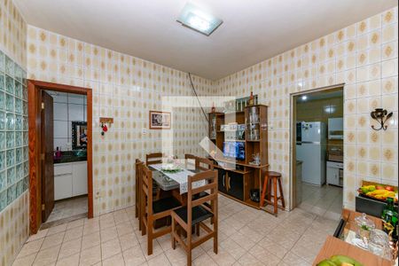 Sala 2 de casa à venda com 3 quartos, 210m² em Barreiro, Belo Horizonte