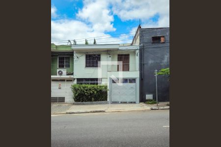 Fachada de casa para alugar com 3 quartos, 106m² em Campo Belo, São Paulo