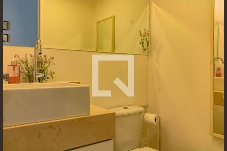 Lavabo de apartamento à venda com 4 quartos, 136m² em Chácara Inglesa, São Paulo