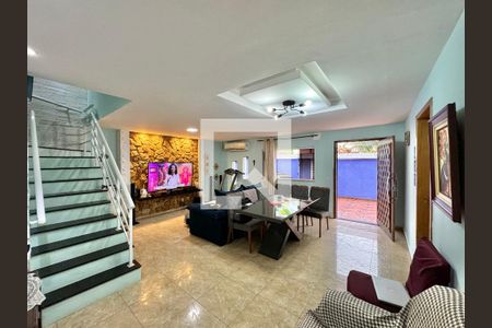 Sala de casa à venda com 4 quartos, 160m² em Vargem Grande, Rio de Janeiro