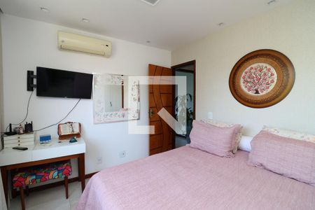 Quarto 1 de apartamento à venda com 2 quartos, 70m² em Jardim Guanabara, Rio de Janeiro