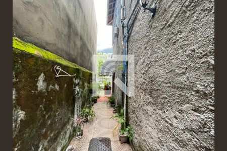 Entrada de casa para alugar com 1 quarto, 23m² em Tijuca, Rio de Janeiro