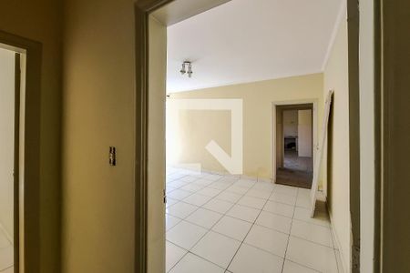 corredor sala de casa para alugar com 3 quartos, 146m² em Vila Monumento, São Paulo