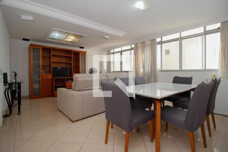 Sala de apartamento à venda com 3 quartos, 130m² em Pinheiros, São Paulo