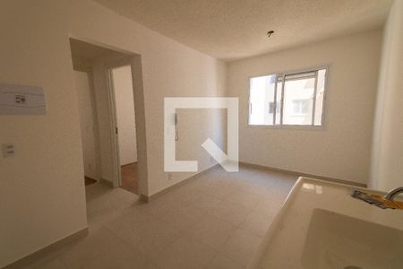 Sala/Cozinha de apartamento para alugar com 2 quartos, 32m² em Vila Graciosa, São Paulo