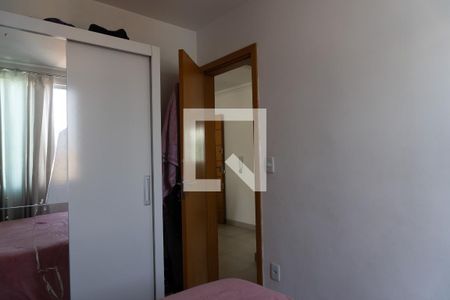 Quarto 1 de apartamento para alugar com 2 quartos, 46m² em Cabral, Contagem