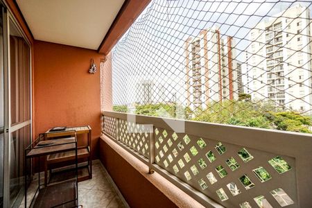 Varanda de apartamento para alugar com 3 quartos, 77m² em Jardim Textil, São Paulo