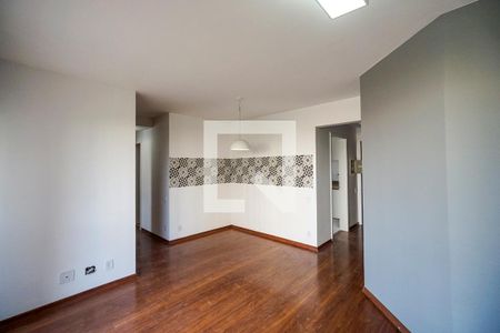 Sala de apartamento para alugar com 3 quartos, 77m² em Jardim Textil, São Paulo