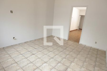 Sala 2 de casa para alugar com 6 quartos, 270m² em Setor Bueno, Goiânia