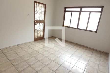 Sala 2 de casa para alugar com 6 quartos, 270m² em Setor Bueno, Goiânia