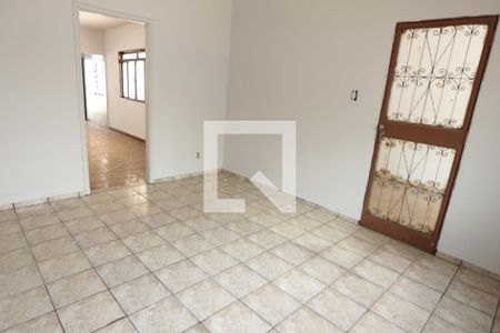 Sala 2 de casa para alugar com 6 quartos, 270m² em Setor Bueno, Goiânia