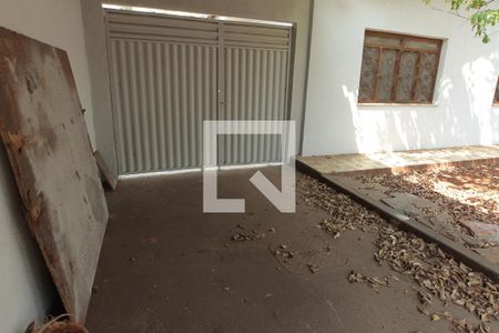 Quintal de casa para alugar com 6 quartos, 270m² em Setor Bueno, Goiânia