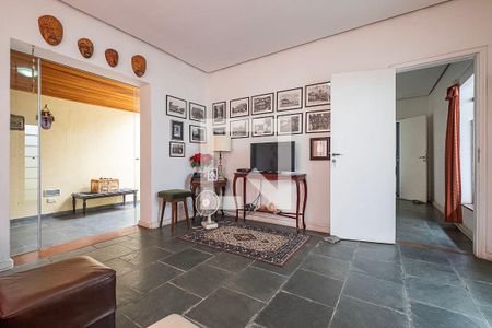 Sala de casa à venda com 3 quartos, 290m² em Vila Madalena, São Paulo