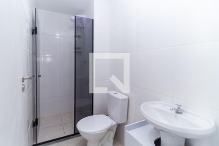 Banheiro de apartamento à venda com 1 quarto, 24m² em Vila Prudente, São Paulo