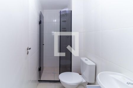 Banheiro de apartamento à venda com 1 quarto, 24m² em Vila Prudente, São Paulo