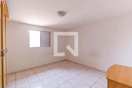 Quarto 2 de casa para alugar com 3 quartos, 100m² em Vila Bertioga, São Paulo