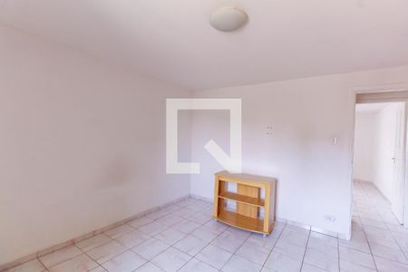 Quarto 2 de casa para alugar com 3 quartos, 100m² em Vila Bertioga, São Paulo