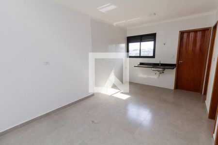 Sala e Cozinha de apartamento para alugar com 2 quartos, 40m² em Vila Ré, São Paulo