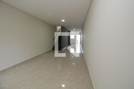 Sala de TV de casa à venda com 3 quartos, 180m² em Penha de França, São Paulo