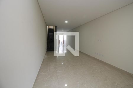 Sala de TV de casa à venda com 3 quartos, 180m² em Penha de França, São Paulo