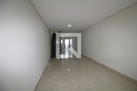 Sala de TV de casa à venda com 3 quartos, 180m² em Penha de França, São Paulo