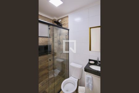 Banheiro de apartamento para alugar com 1 quarto, 41m² em Vila Diva (zona Leste), São Paulo