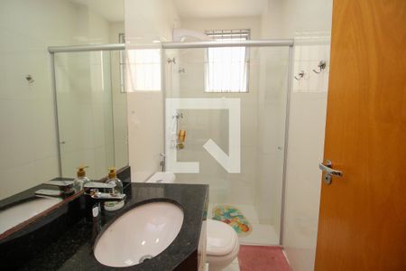 Banheiro do Quarto 2 de apartamento à venda com 3 quartos, 169m² em Santa Tereza, Belo Horizonte