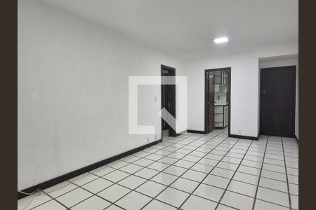 sala de apartamento à venda com 3 quartos, 110m² em Recreio dos Bandeirantes, Rio de Janeiro