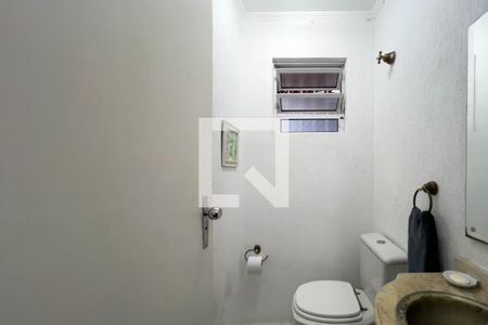 Lavabo de casa à venda com 4 quartos, 225m² em Vila Firmiano Pinto, São Paulo