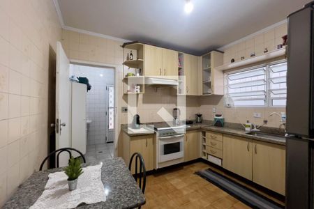 Cozinha de casa à venda com 4 quartos, 225m² em Vila Firmiano Pinto, São Paulo