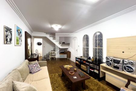 Sala de casa à venda com 4 quartos, 225m² em Vila Firmiano Pinto, São Paulo