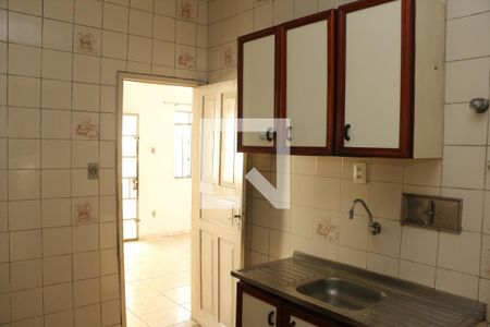 Casa para alugar com 2 quartos, 100m² em Centro, Nova Iguaçu