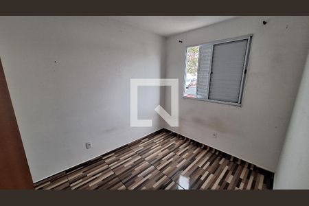 Quarto de apartamento para alugar com 2 quartos, 45m² em Parque Santa Rosa, Suzano