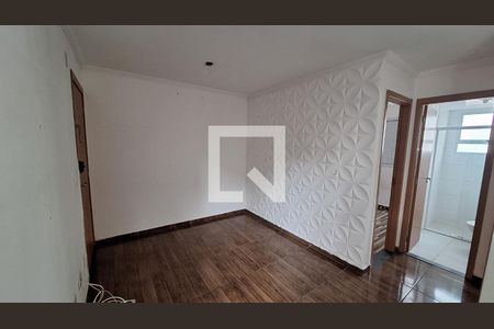 Quarto de apartamento para alugar com 2 quartos, 45m² em Parque Santa Rosa, Suzano