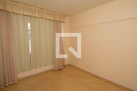 Quarto 1 de apartamento para alugar com 2 quartos, 68m² em Jardim Guanabara, Rio de Janeiro